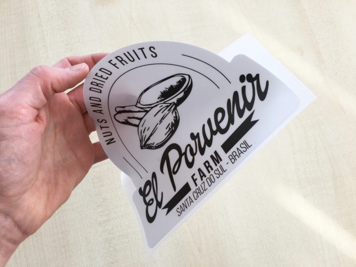 Etichette adesive: dalla ideazione grafica alla stampa Etichette adesive: dalla ideazione grafica alla stampa