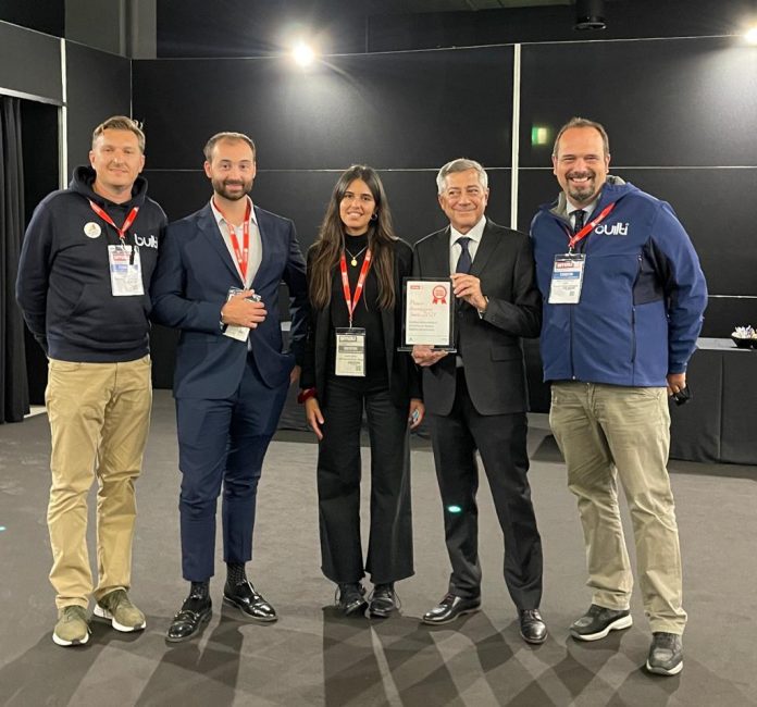 Startup Builti ottiene il premio innovazione SMAU Startup Builti ottiene il premio innovazione SMAU