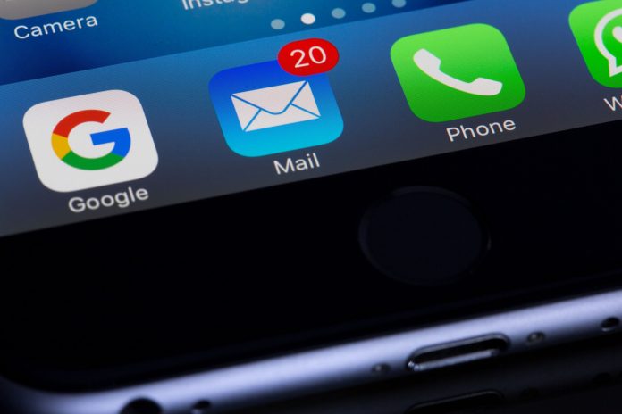 Finti messaggi vocali Finti messaggi vocali