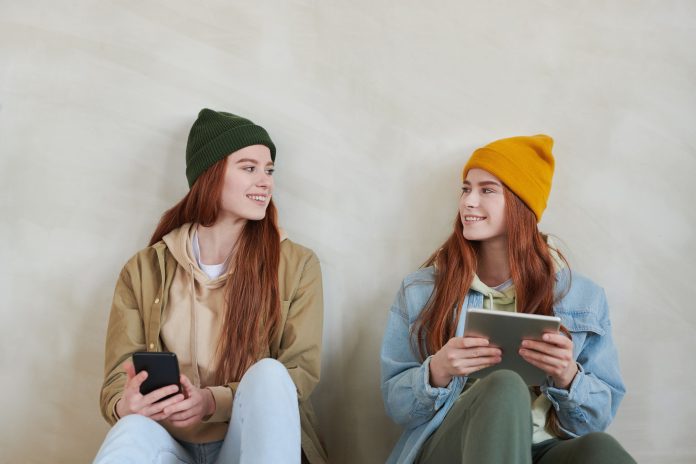 Giovani e dispositivi mobili Giovani e dispositivi mobili