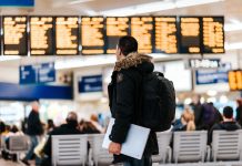 Turismo: la firma elettronica cresce del 143% Turismo