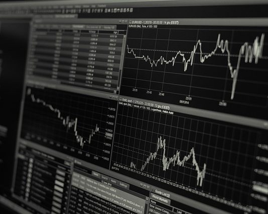 Finance: quali sono i pericoli legati all’intelligenza artificiale? Intelligenza artificiale e settore finanziario - finanza - finance educazione finanziaria