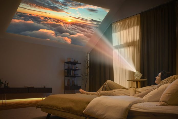 rsz_lg_cinebeam_qube_3 rsz_lg_cinebeam_qube_3