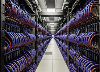 33410D_036_01_CELS_Aurora Sunspot Photos