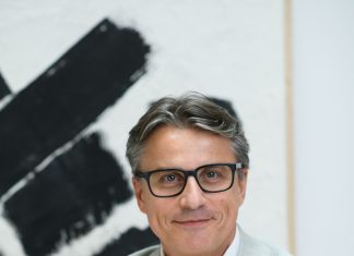 Software aziendali e tecnologie “a prova di futuro” Antonio Matera, Regional Vice President CS Southeast EMEA, OpenText