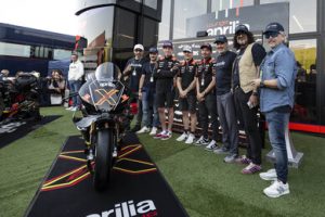 rsz_1rsz_aprilia_racing_-_bcode_presentazione_aprilia_rsv4_x_ex3ma