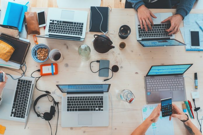 E-commerce E-commerce