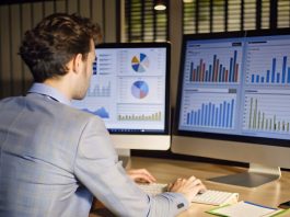 rsz_scientist-working-with-business-data-finance-marketing-report-big-data-analytics-technology-proc_1