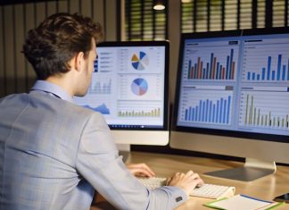 rsz_scientist-working-with-business-data-finance-marketing-report-big-data-analytics-technology-proc_1