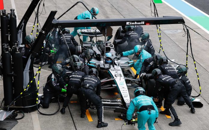 Mercedes-AMG-PETRONAS Mercedes-AMG-PETRONAS