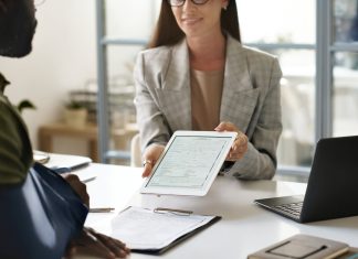 Assicurazioni digitali: tra fiducia umana e innovazione tecnologica assicurazioni digitali