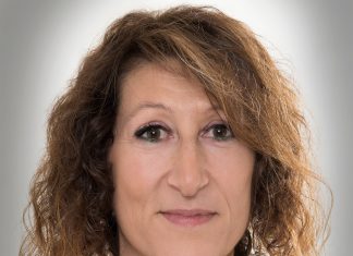 Andare oltre il titolo: la nuova frontiera della comunicazione nell’era delle risposte generate dall’AI titolo chiara possenti