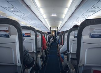 Lufthansa Group adotta Klarna per pagamenti globali fluidi e flessibili Lufthansa - motion array