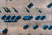 National Express usa l’AI per l’ottimizzazione del trasporto di passeggeri su gomma National Express - motion array - autobus - pulman