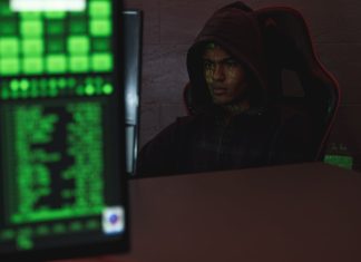 minaccia interna - hacker - pexels