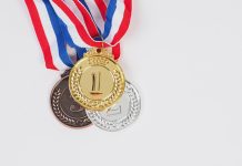 Gli algoritmi protagonisti dele Olimpiadi Invernali: come hanno impattato? Olimpiadi Invernali - motion array