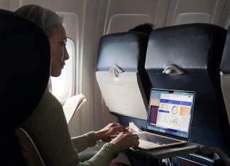 Apple presenta il nuovo MacBook Air con M5 Apple-MacBook Air con M5