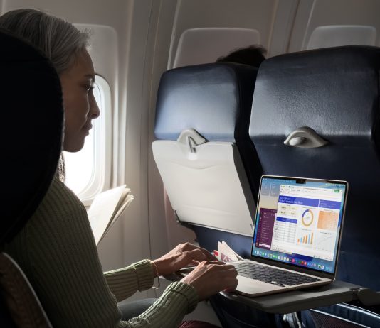 Apple presenta il nuovo MacBook Air con M5 Apple-MacBook Air con M5