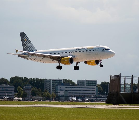 Vueling - aereo - compagnia aerea - pixabay