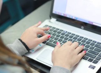 Girls in Digital Week 2026 - pc - smart working - pexels