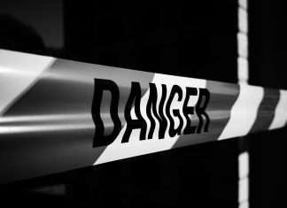 I 7 errori fatali nella protezione informatica delle PMI pericolo - errori fatali - sicurezza - hacker - pexels