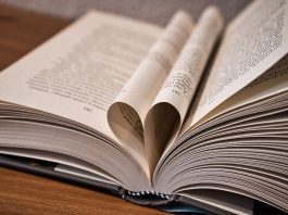 Distribuzione scolastica - libri - pixabay