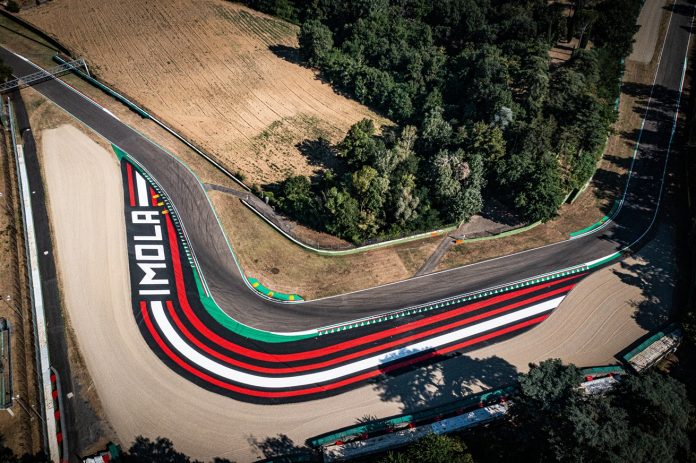 Autodromo di Imola mandato da axicom