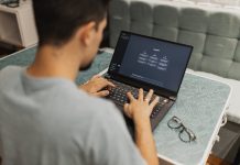 Basta assistenti virtuali, serve l’azienda AI-Native assistenti virtuali - pexels