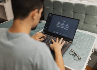 assistenti virtuali - pexels