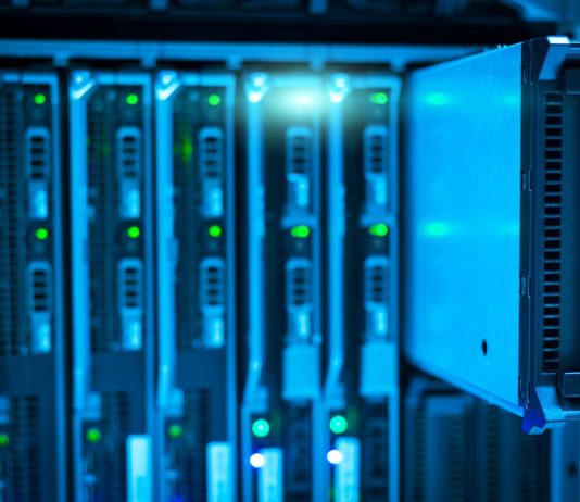 Data center, la corsa dell’IA spingerà il mercato a +250% entro il 2030. Data center pexels