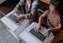 Ragazze Digitali 2026 pexels