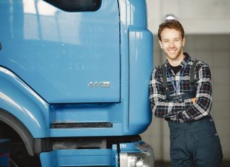 Fleet Management: solo 1/4 delle aziende in Italia gestisce da remoto la propria flotta Fleet Management flotta pexels