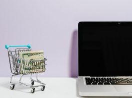 Ecommerce italiano a 42,6 miliardi ma con 4.000 merchant in meno: vince chi punta sulla consegna Ecommerce e-commerce pexels