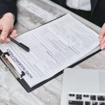 AI nel settore assicurativo danni: i primi utilizzatori registrano una crescita dei ricavi superiore del 21% settore assicurativo pexels