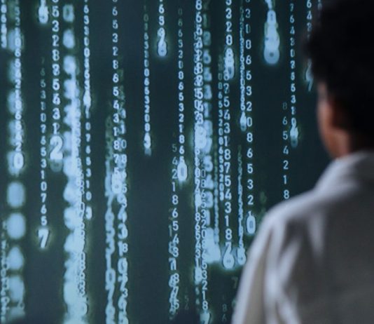 La nuova guerra digitale: cyber, AI e la militarizzazione del codice cybersecurity - hacker - pexels