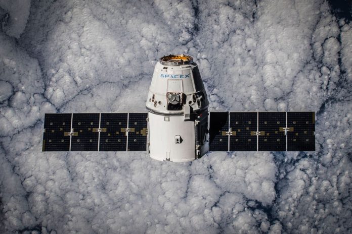 Connessioni del futuro connettività spacex pexels