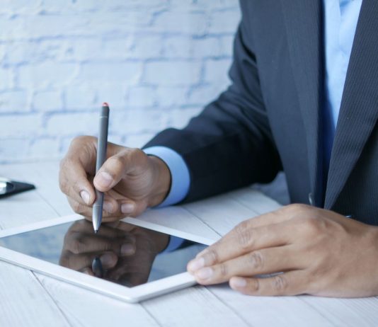 Firma digitale pexels