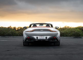 Aston Martin pexels