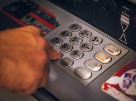 Banche italiane e IA: l’89% già la utilizza, ma emerge un divario strategico banche italiane unsplash