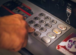 Banche italiane e IA: l’89% già la utilizza, ma emerge un divario strategico banche italiane unsplash