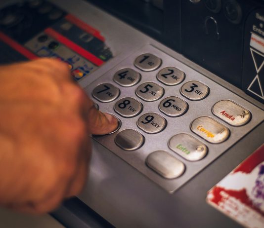 Banche italiane e IA: l’89% già la utilizza, ma emerge un divario strategico banche italiane unsplash