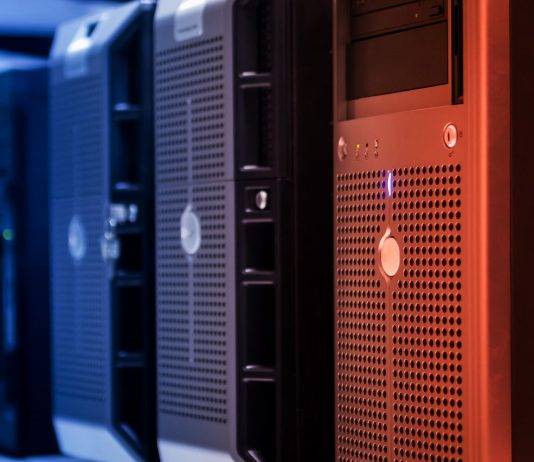I data center di Amazon consumano sette volte meno acqua rispetto alla media del settore. data center di Amazon pexels