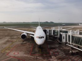 Aeroporti “invisibili”: la progettazione che nasconde la tecnologia dietro il comfort Aeroporti aereo aereoporto pexels