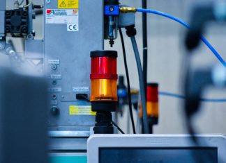 Smart automation: perché l’AI ridefinisce la produzione industriale del futuro Smart automation pexels