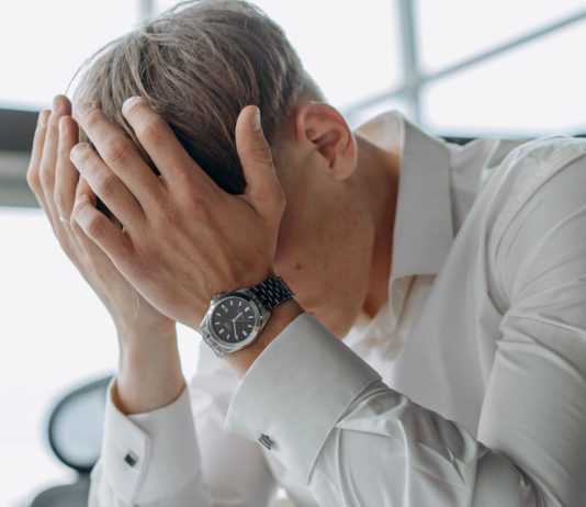 Il downtime è anche invisibile, come il suo costo downtime preoccupazioni pexels
