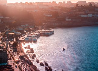 Porti europei: IA, sensori acustici e veicoli autonomi per contrastare le minacce subacquee porti porto pexels