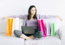 shopping online ecommerce e-commerce retail pexels