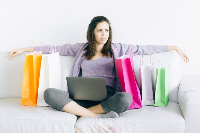 shopping online ecommerce e-commerce retail pexels shopping online ecommerce e-commerce retail pexels