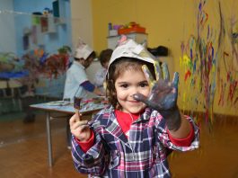 Intelligenza artificiale: i bambini non devono essere i danni collaterali bambini ragazzi pexels