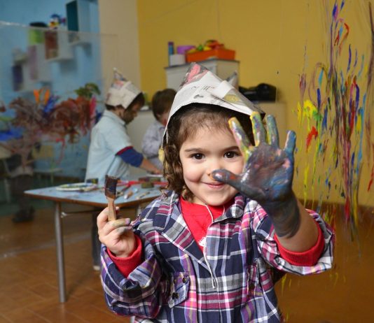 Intelligenza artificiale: i bambini non devono essere i danni collaterali bambini ragazzi pexels